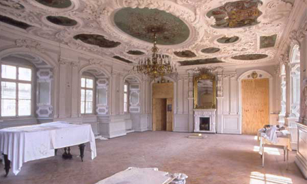 La sala da pranzo barocca nel castello di Stolberg con stucchi di Michele Caminada